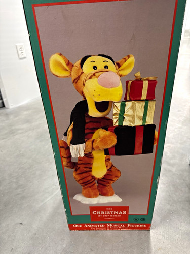 Disney store tigger animated - disney,